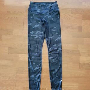 NIKE CAMO LEGGINGS